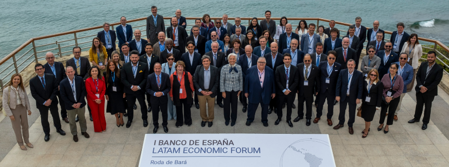 Superintendencia de Bancos impulsa agenda internacional en España